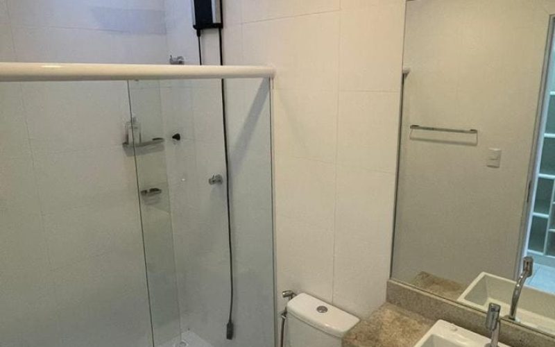 Casa 4 quartos 3 suítes á venda no Cond Jaguar Thatiane Ribeiro Corretora de imóveis whatssap 71983804225 11