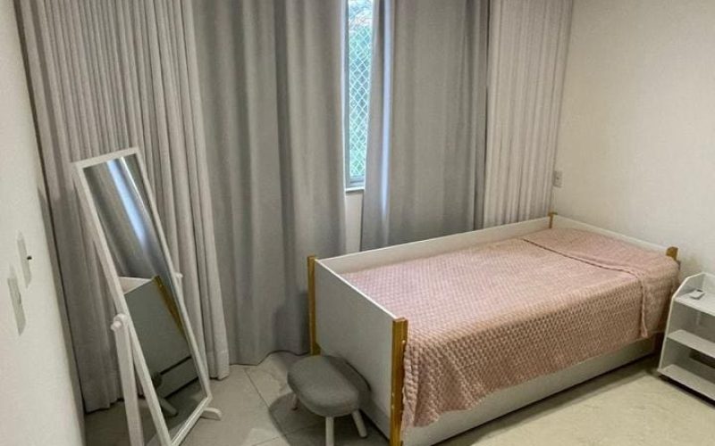 Casa 4 quartos 3 suítes á venda no Cond Jaguar Thatiane Ribeiro Corretora de imóveis whatssap 71983804225 14