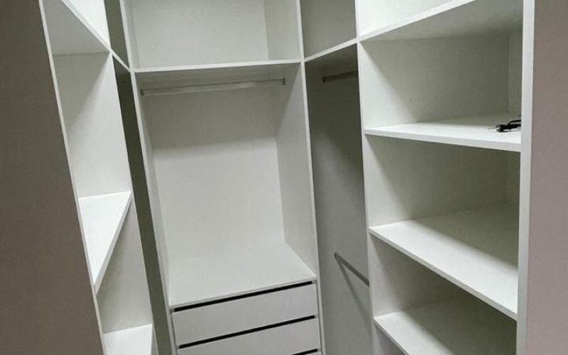 Casa 4 quartos 3 suítes á venda no Cond Jaguar Thatiane Ribeiro Corretora de imóveis whatssap 71983804225 17