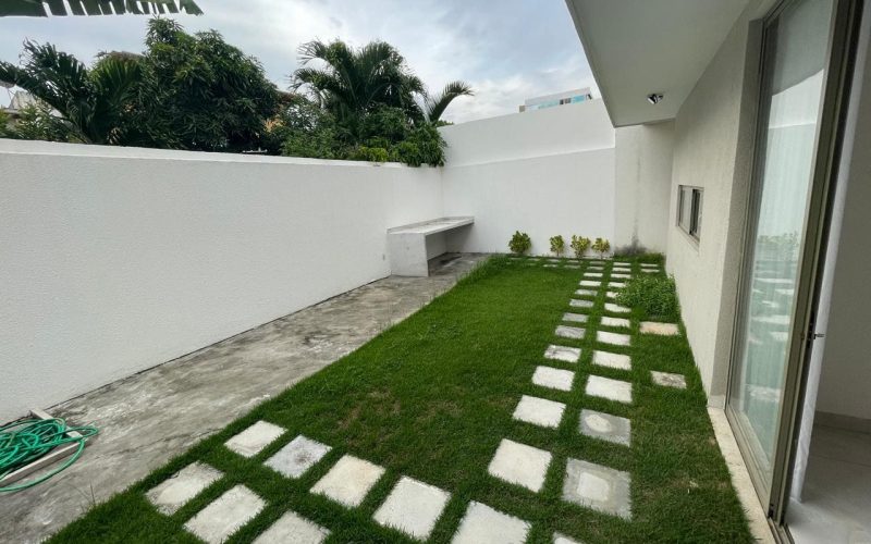 Casa 4 quartos 3 suítes á venda no Cond Jaguar Thatiane Ribeiro Corretora de imóveis whatssap 71983804225 7