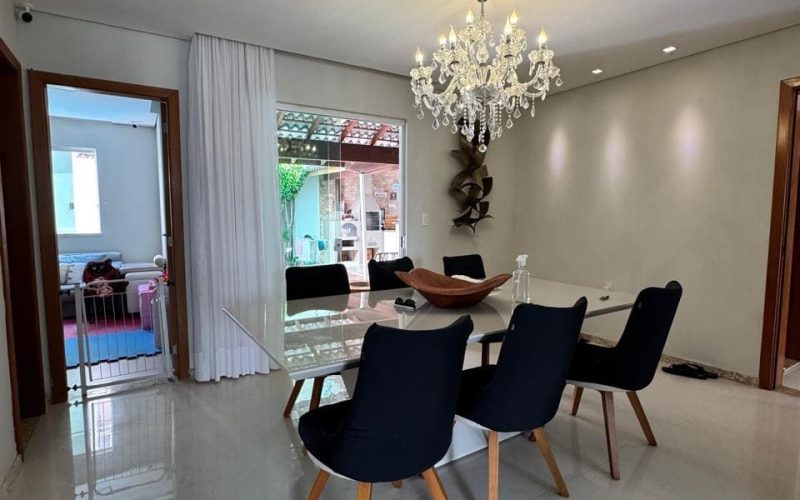 Casa 4 quartos 3 suites Foz do Joanes Thatiane Ribeiro whatssap 71983804225