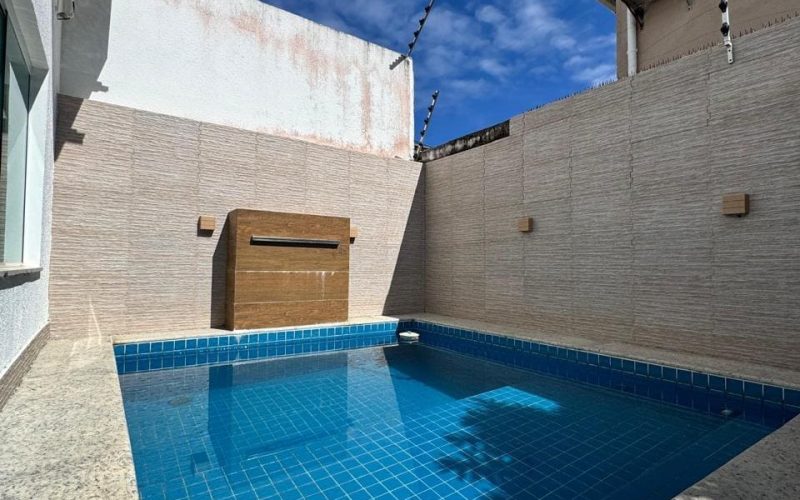 Casa 4 quartos 3 suites Foz do Joanes Thatiane Ribeiro whatssap 71983804225