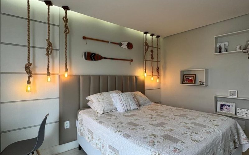 Casa 4 quartos 3 suites Foz do Joanes Thatiane Ribeiro whatssap 71983804225