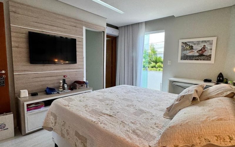 Casa 4 quartos 3 suites Foz do Joanes Thatiane Ribeiro whatssap 71983804225