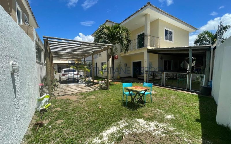 Casa à Venda 4 quartos 3 suítes em Cond. no Miragem 28