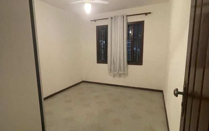 Casa duplex 6 quartos com extensão em subsolo a venda em vilas do atlantico -Thatiane-Ribeiro-Corretora-de-imoveis-whatssap-71983804225