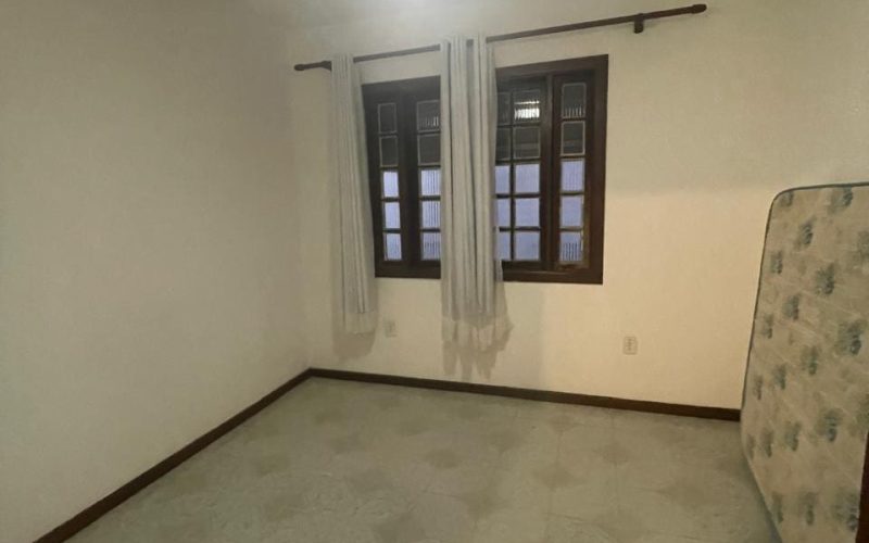 Casa duplex 6 quartos com extensão em subsolo a venda em vilas do atlantico -Thatiane-Ribeiro-Corretora-de-imoveis-whatssap-71983804225
