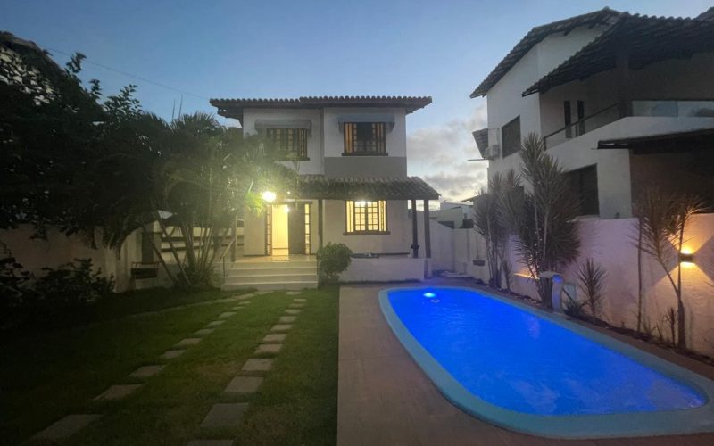 Casa duplex 6 quartos com extensão em subsolo a venda em vilas do atlantico -Thatiane-Ribeiro-Corretora-de-imoveis-whatssap-71983804225