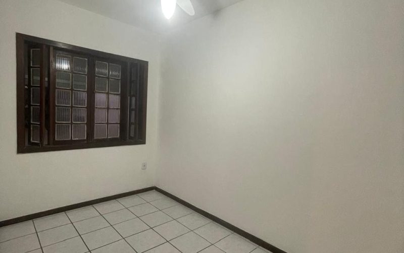Casa duplex 6 quartos com extensão em subsolo a venda em vilas do atlantico -Thatiane-Ribeiro-Corretora-de-imoveis-whatssap-71983804225