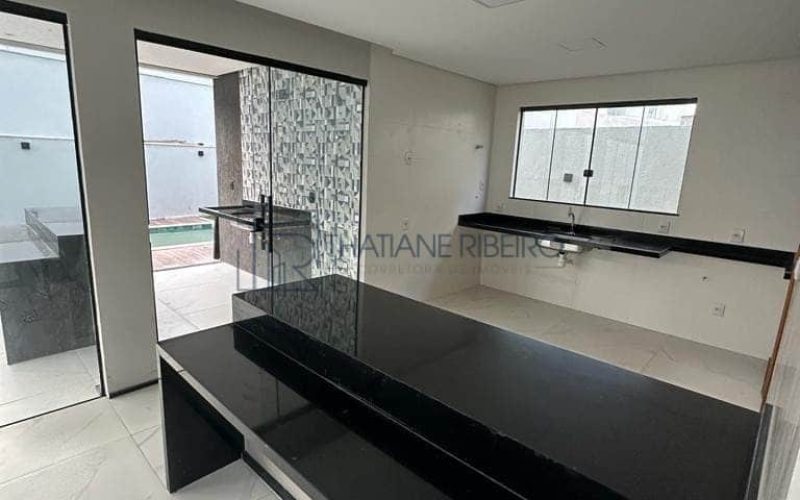 Thatiane Ribeiro Corretora de Imóveis Whats (71) 98380-4225 - Casa 3 ALPHAVILLE LITORAL NORTE 2-2