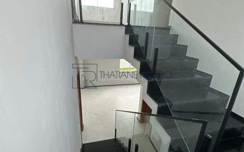 Thatiane Ribeiro Corretora de Imóveis Whats (71) 98380-4225 - Casa 3 ALPHAVILLE LITORAL NORTE 2-4