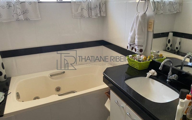 Thatiane Ribeiro Corretora de Imóveis Whats (71) 98380-4225 - Casa 4 suites na Priscila Dutra1