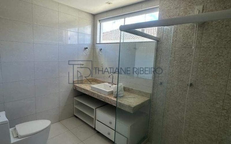 Thatiane Ribeiro Corretora de Imóveis Whats (71) 98380-4225 - Casa 5 suítes no Alphaville Litoral Norte 214