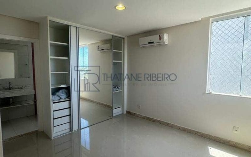 Thatiane Ribeiro Corretora de Imóveis Whats (71) 98380-4225 - Casa 5 suítes no Alphaville Litoral Norte 28